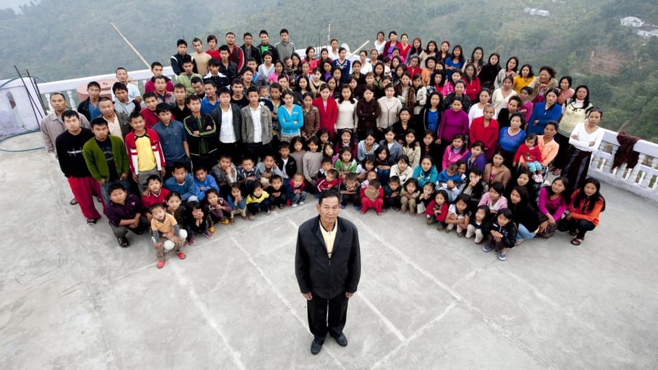 Curioso: Muere hombre con la familia más grande del mundo, con 34 esposas y 94 hijos