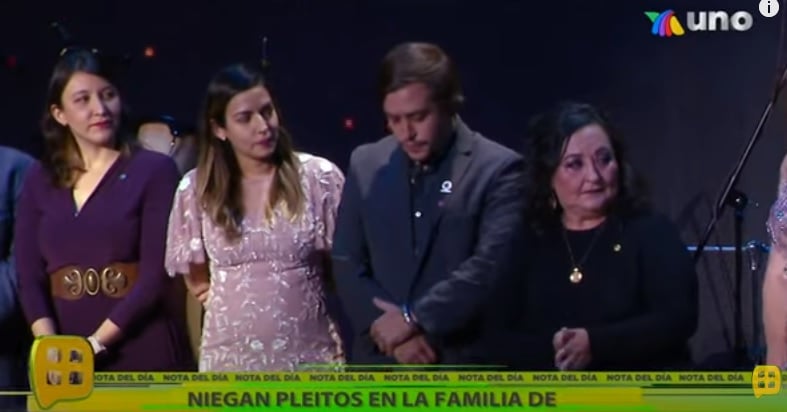 ¿Distanciamiento en la familia de Carmen Salinas?
