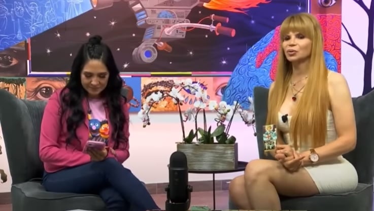 ¿Qué pasará con Paulina Rubio? Mhoni Vidente responde...