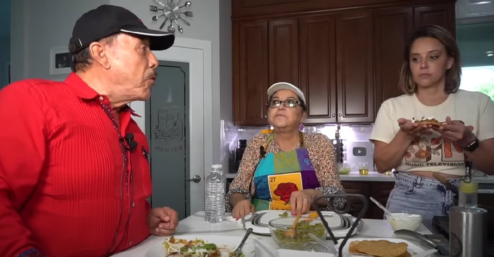 El panteón donde descansa Jenni Rivera estaba un poco descuidado