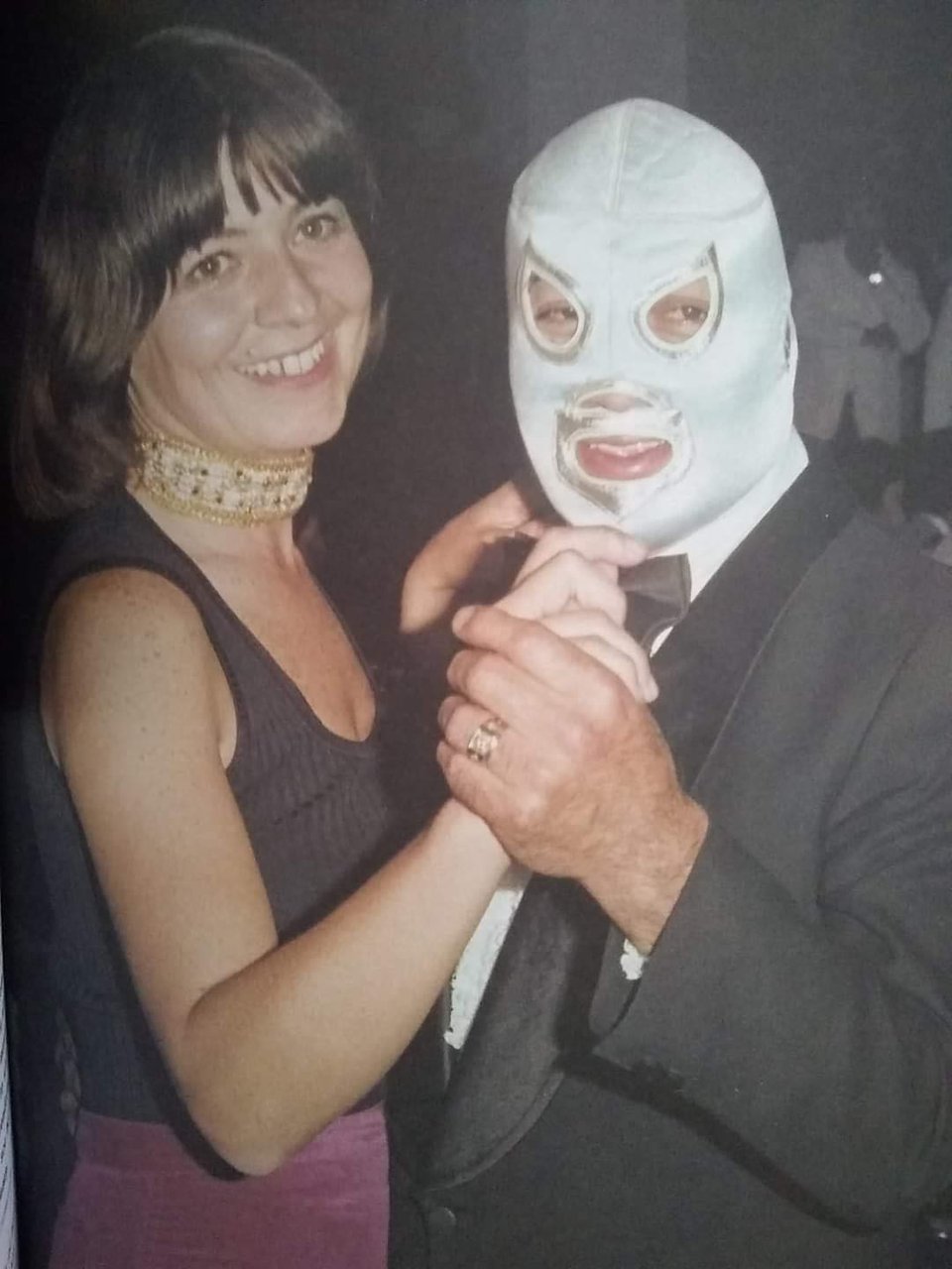 "Reciban un sincero abrazo": El Hijo del Santo