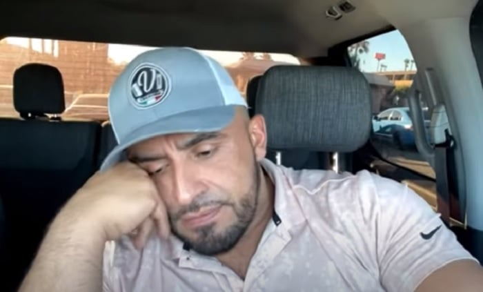 "Tú estás en una situación difícil"
