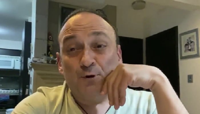 Eduardo España asegura que "está muy mal México"