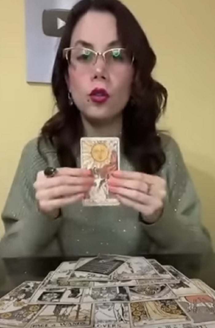 Hija de Nostradamus advierte la llegada de la 'fiebre de los orangutanes'