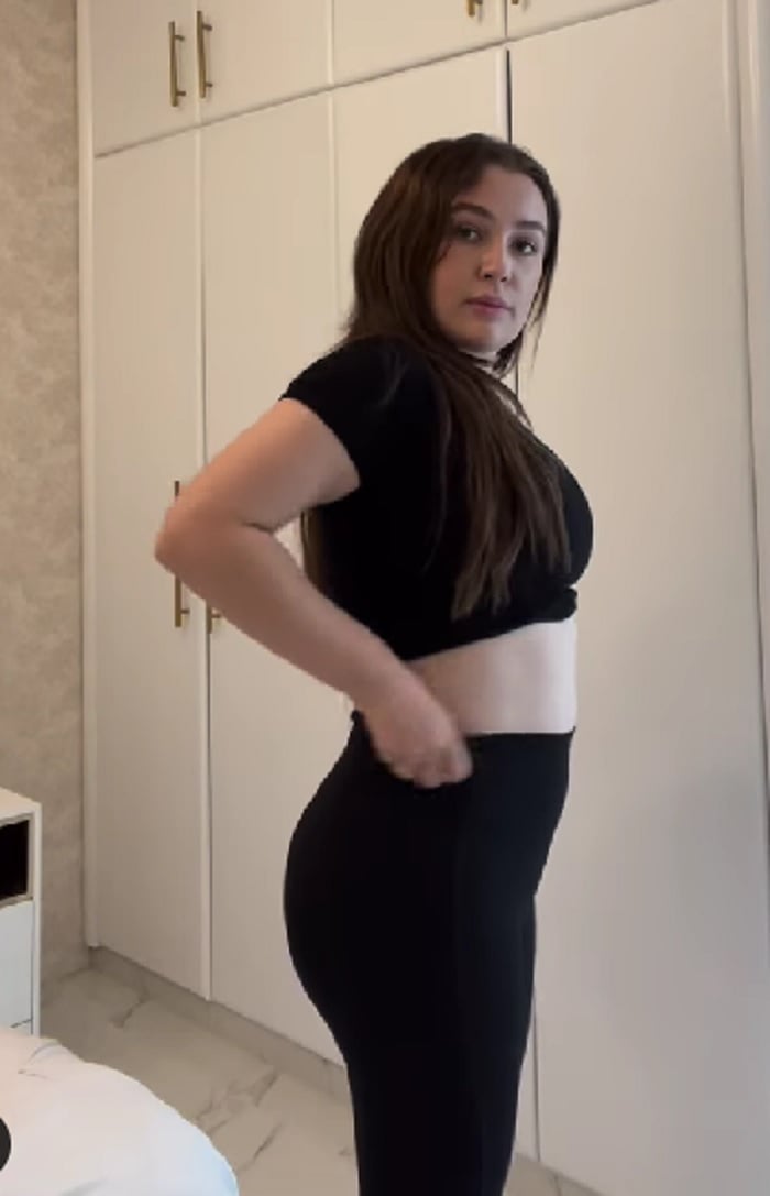 La esposa de Larry Hernández sube foto 'súper inflamada'