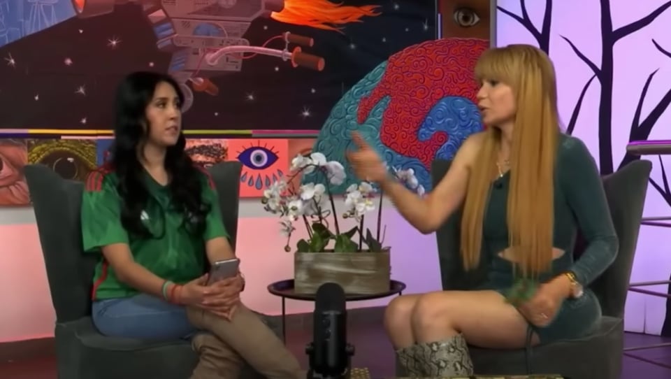 Mhoni Vidente no tiene las mejores noticias para el Grupo Firme