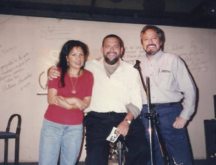 "Acabo de recibir la noticia de que mi tío Stephan Proano falleció"