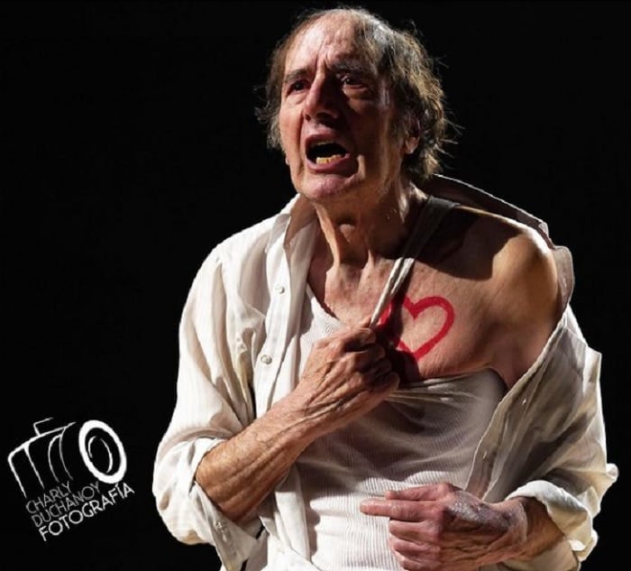 The death of Mauricio Davison is "a sad loss for the theater"