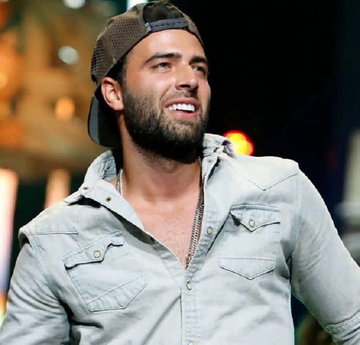 Jencarlos Canela sends a message to the Colombian
