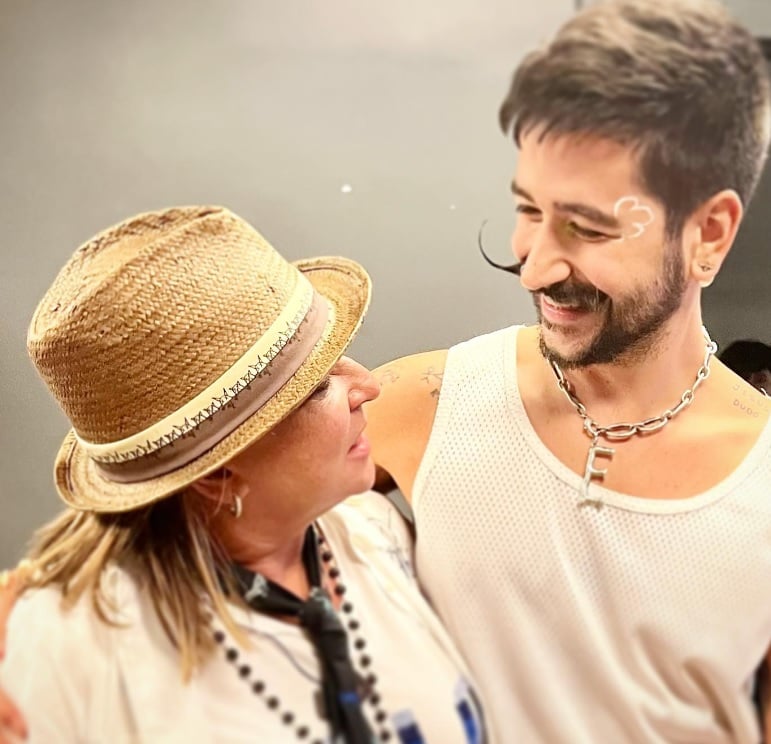 Dra Polo is seen with the singer Camilo
