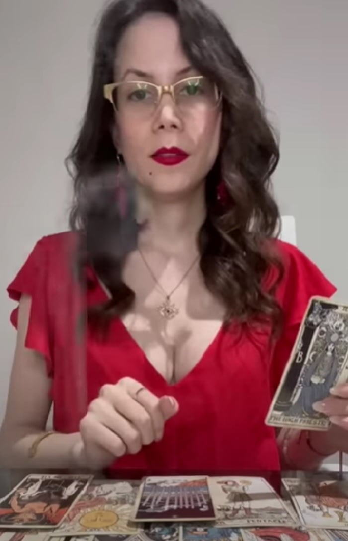 La madre de Valentina Trespalacios tendría más cosas por contar, asegura la Hija de Nostradamus