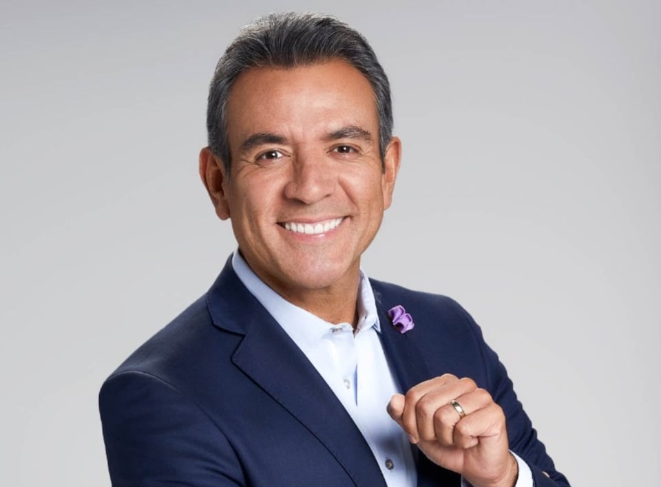 Héctor Sandarti y Jimena Gállegos hablan del estreno «La Casa de los Famosos 2»