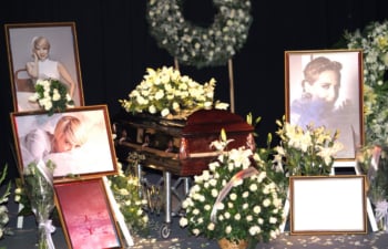 MUESTRAN LA TUMBA DE EDITH GONZÁLEZ