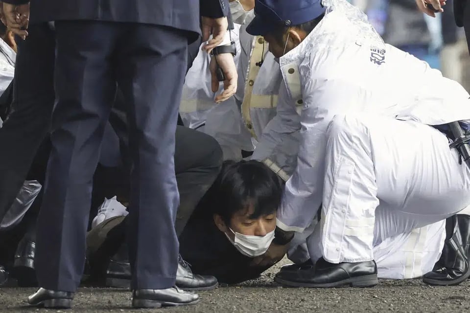 bomba primer ministro japonés: Una fuerte explosión