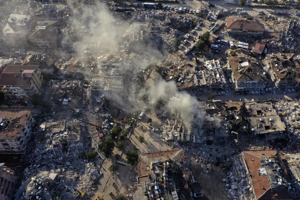 Dicen la verdad sobre la desaparición de la actriz Cansu Dere, tras sismo en Turquía