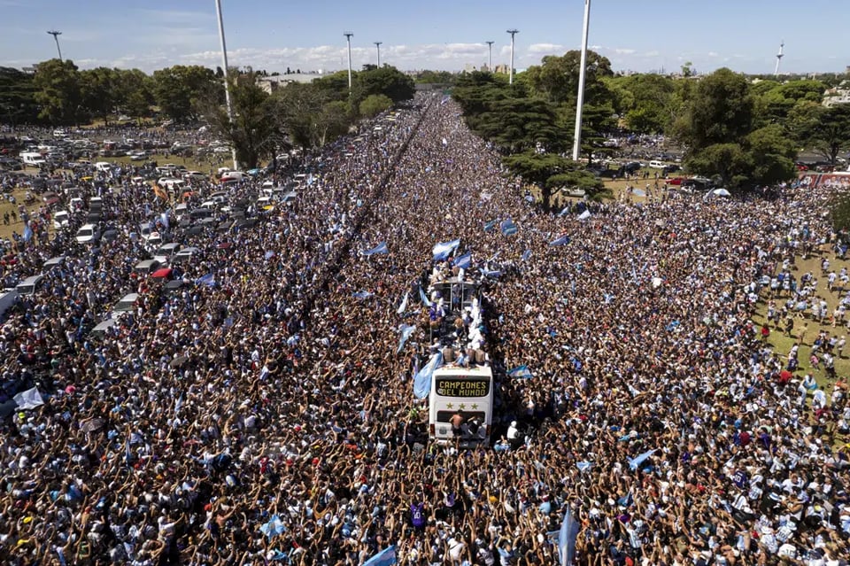 Confirman muertos en desfile de la Selección Argentina