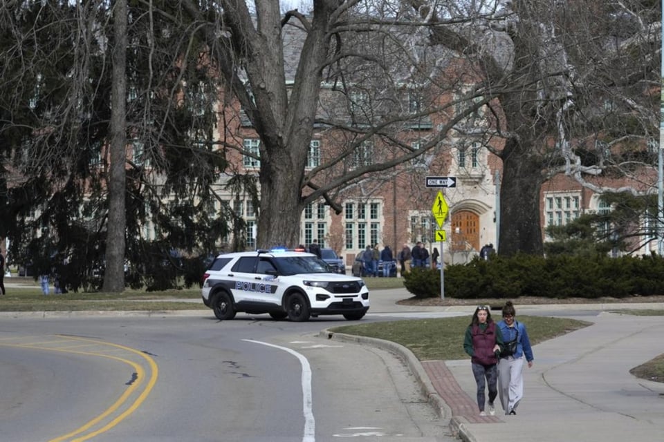 Padre del ‘tirador’ de Michigan rompe el silencio sobre su hijo y confirman a las víctimas