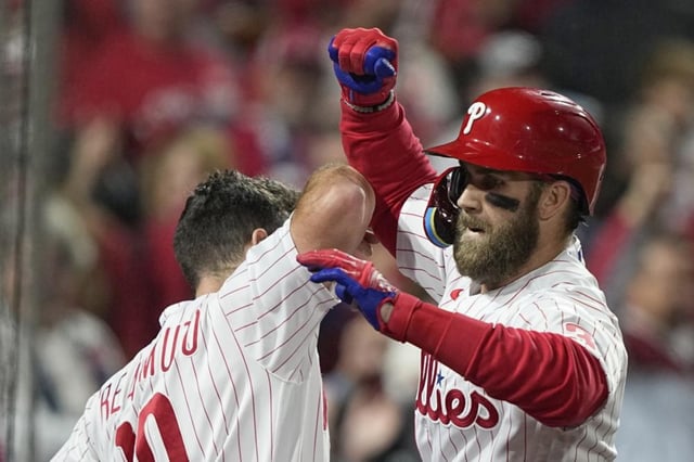 Serie Mundial tercer juego: Phillies ganan con amplio marcador ante los Astros