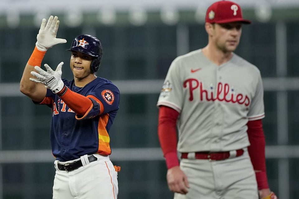 Astros empata a los Phillies en segundo juego