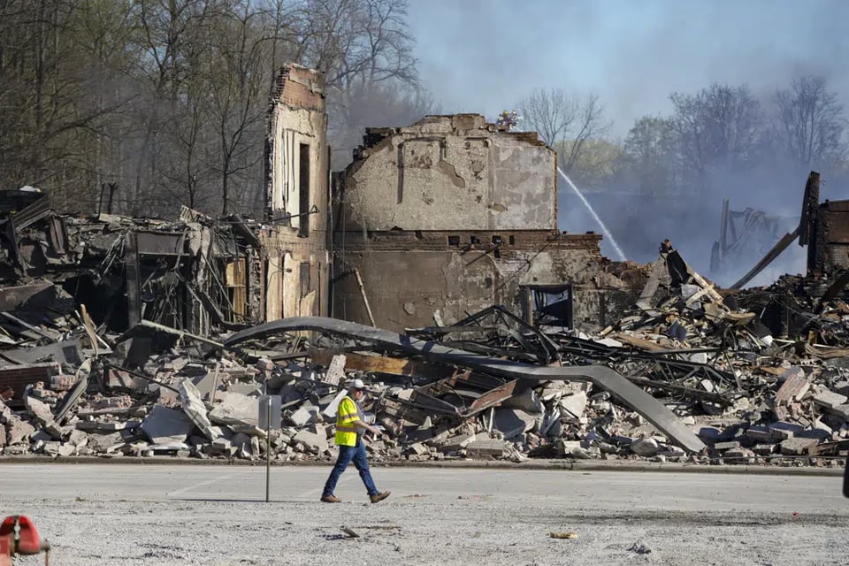 Orden evacuación incendio Indiana: 35 mil habitantes en peligro