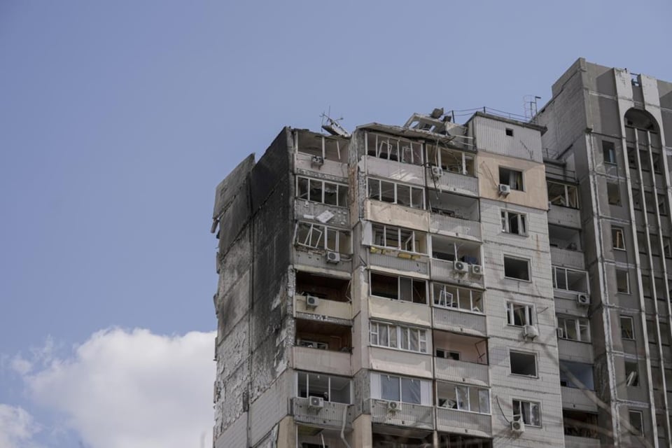 Bombardeo contra civiles en Ucrania deja estadounidense muerto featured image