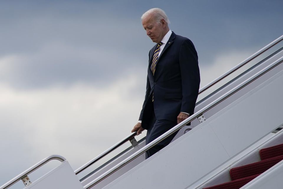 BIDEN