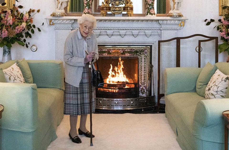 SALUD REINA ISABEL II