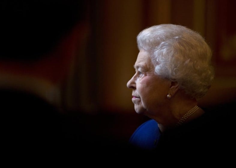 Who was with Queen Elizabeth II at the time of her death?