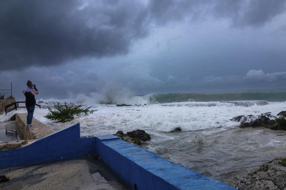 TORMENTA