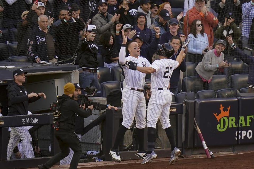 Yankees avanza en la serie contra los Guardians