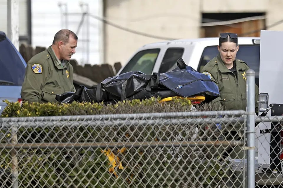 Madre adolescente abrazaba a su bebé cuando fueron ejecutados en California