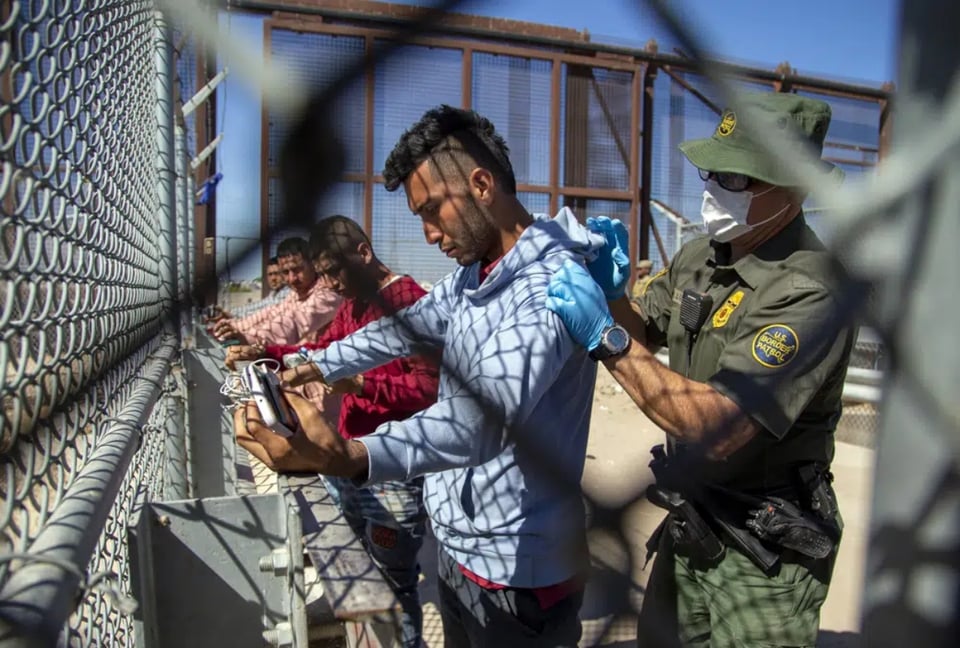 EEUU permitirá la entrada de al menos 100.000 latinoamericanos