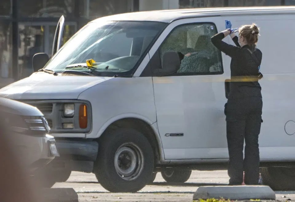 Sospechoso de tiroteo masivo en Monterey Park se suicidó en una furgoneta