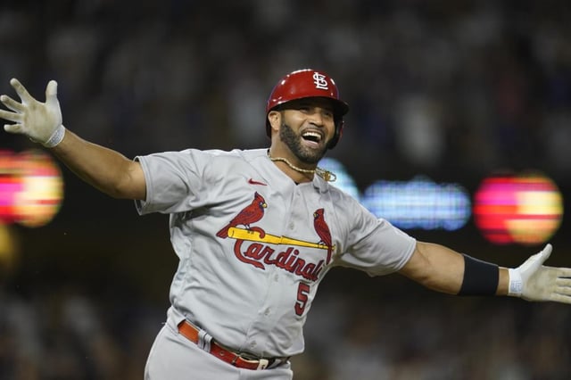 Albert Pujols llega a 700 jonrones y se suma al club de Barry Bonds, Hank Aaron y Babe Ruth