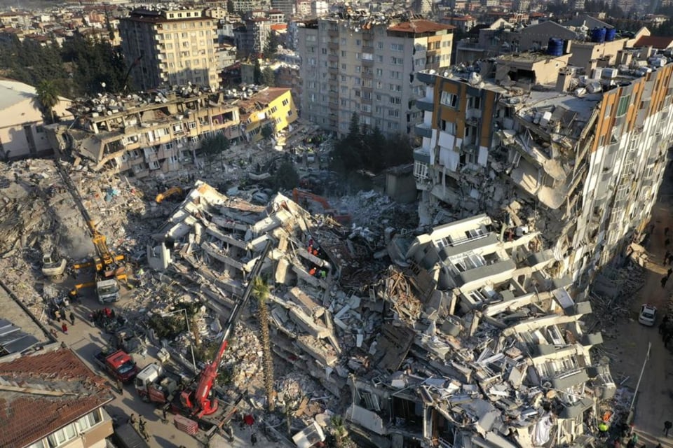 Terrifying videos of the latest earthquake in Turkey (VIDEOS)