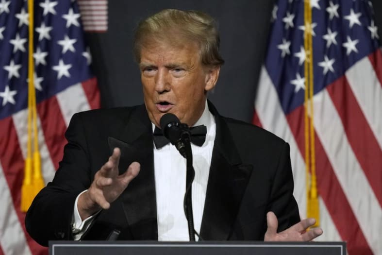 Elon Musk restores Donald Trump’s Twitter account
