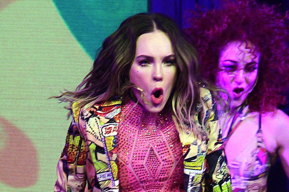 Mamá de Belinda manda mensaje en redes sociales y aseguran que es para Christian Nodal