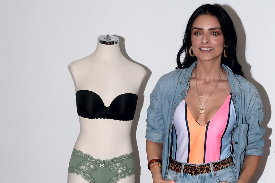 ¿Vendía como ‘falsa’ su historia con Mauricio Ochmann? Aislinn Derbez se sincera como nunca sobre su nuevo novio featured image