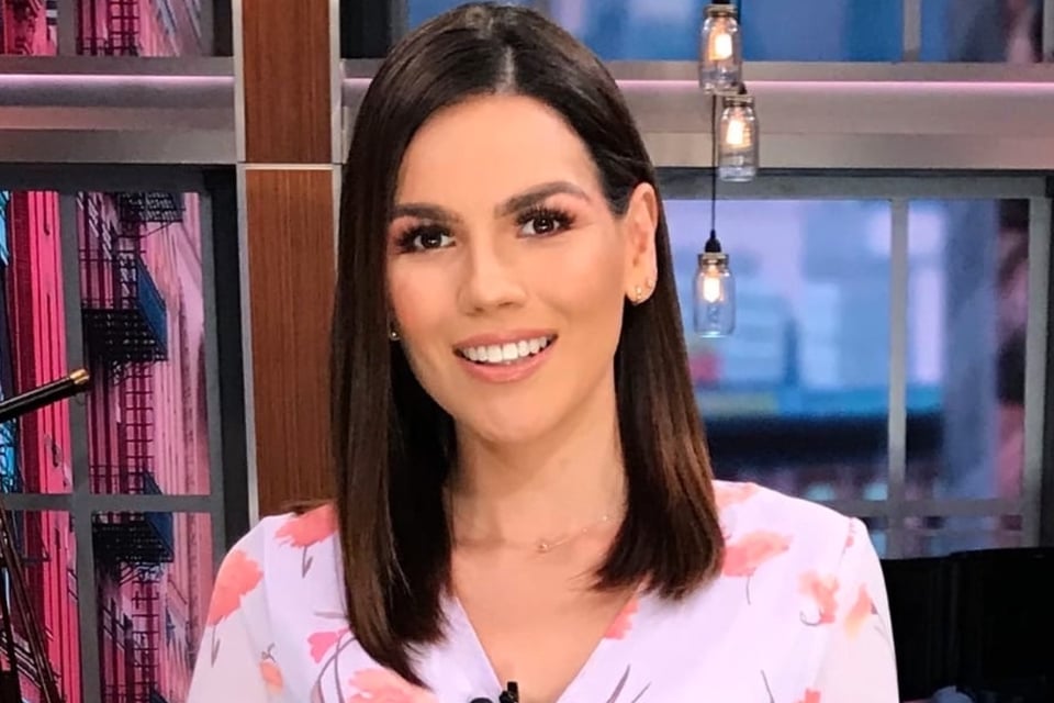 Karina Banda se viste de luto por muerte de su abuelo