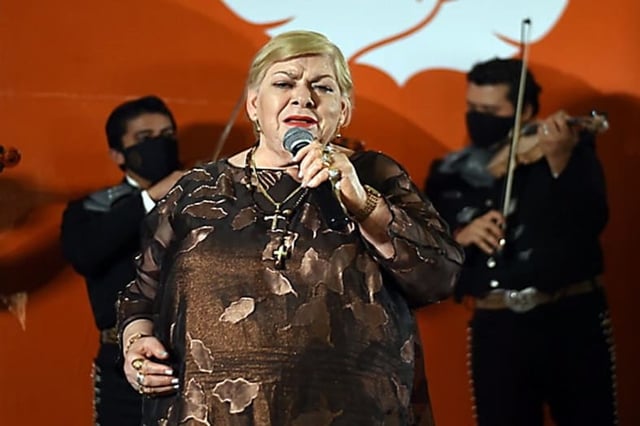 Señora Rosa confesses what she did with Paquita la del Barrio in her dressing room