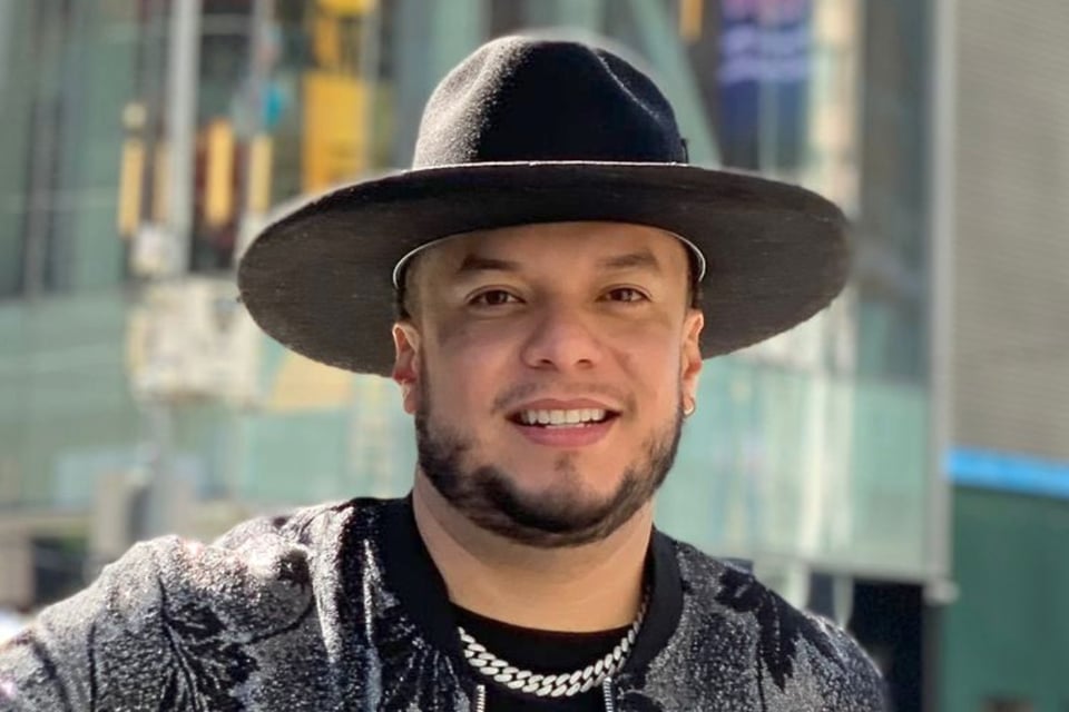 ¿Nueva indirecta de Lorenzo Mendez para Chiquis Rivera?