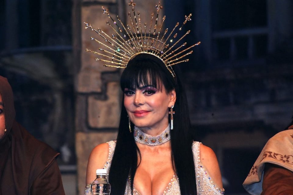 Maribel Guardia celebra sus 7 millones de seguidores con increíble fotografía en bikini (FOTO)