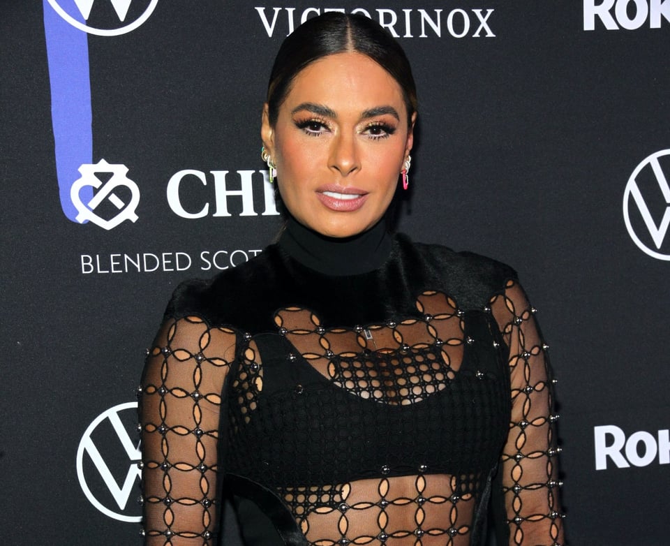 ¡Galilea Montijo festejó su cumpleaños y presume atuendo transparente!