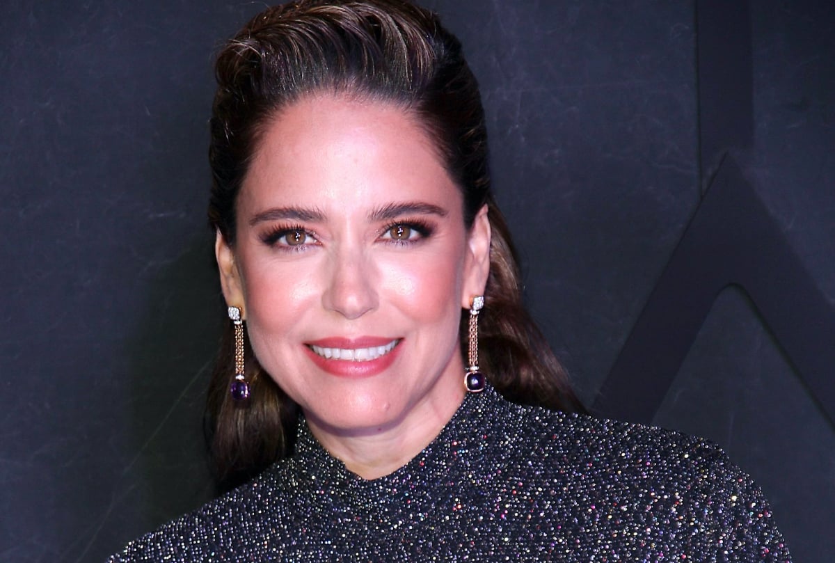 Ana Claudia Talancón llegó aparentemente en estado de ebriedad a la alfombra roja de su película