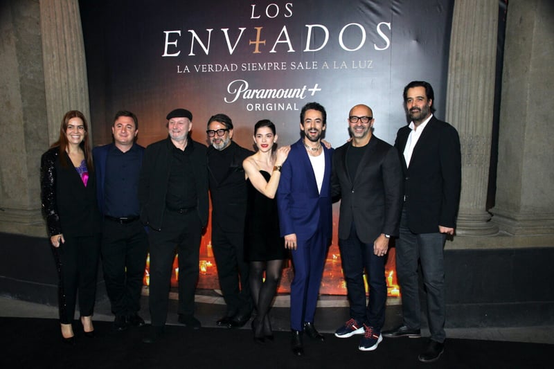 Luis Gerardo Méndez, Los Enviados, Paramount+, TV series, MundoNOW