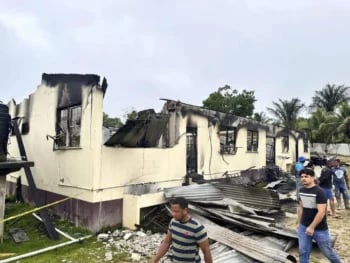 Incendio en escuela de Guyana deja al menos 19 niños muertos