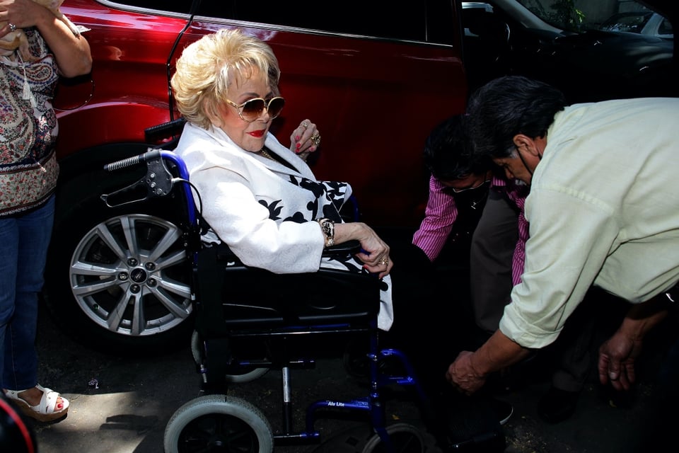 Silvia Pinal manda mensaje a los que le piden que se retire de la escena