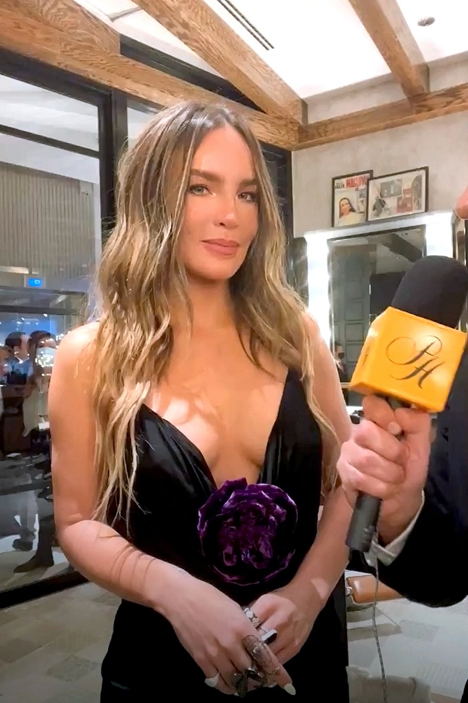 Belinda enciende las redes en bikini revelador