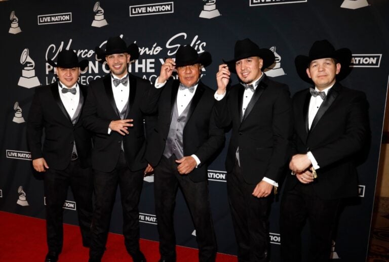 Grupo Bronco se viste de luto por muerte de querido amigo