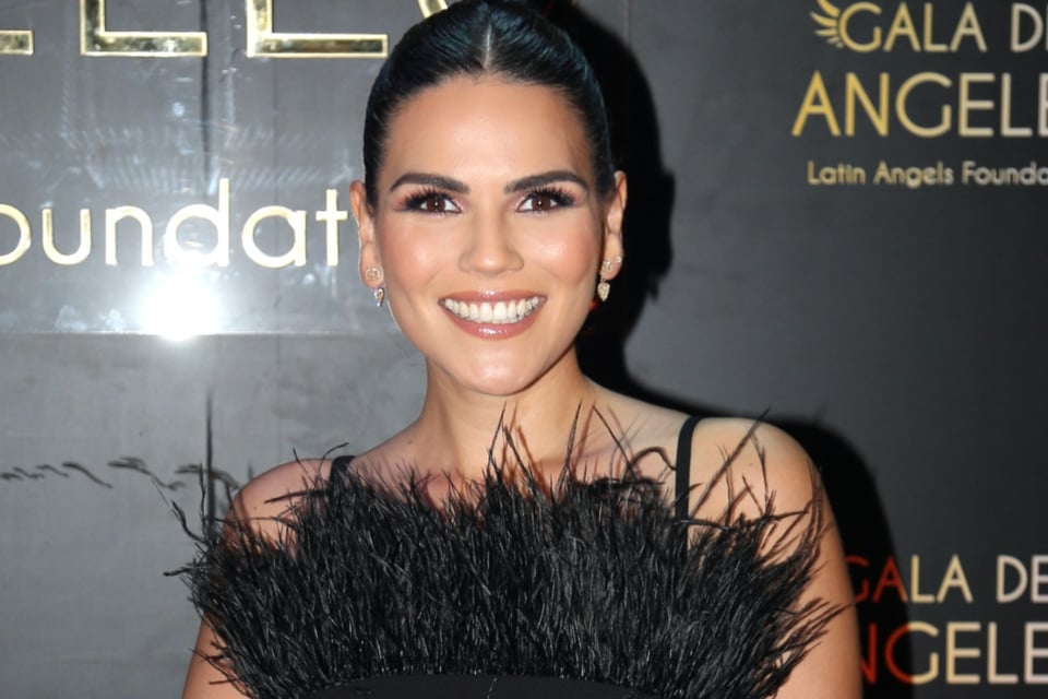 Karina Banda comparte triste noticia durante transmisión (VIDEO)